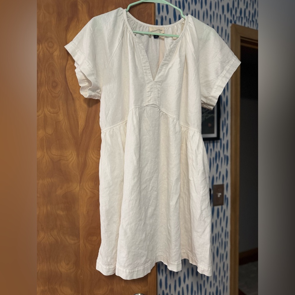 White linen Short Sleeve Dress